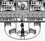 NBA All-Star Challenge 2 (Game Boy) screenshot: Shooting in the middle.