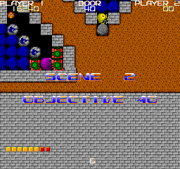 Dangerous Dungeons (Arcade) screenshot: Collect 40 crystals