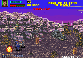 Dead Connection (Arcade) screenshot: Climbing the pile of junk