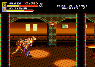 Streets of Rage 2 (Arcade) screenshot: Punch them both.