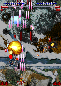 Vasara (Arcade) screenshot: Power-ups - super fire power!