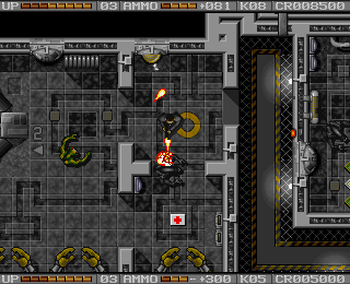 Alien Breed II: The Horror Continues (Amiga) screenshot: There's lot of enemies down here.