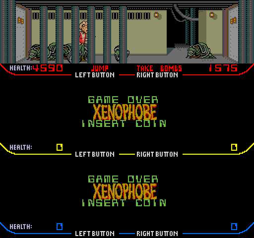 Xenophobe (Arcade) screenshot: Another corridor full of aliens.