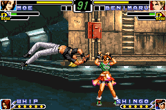 The King of Fighters EX: Neo Blood (Game Boy Advance) screenshot: Moe throws Benimaru