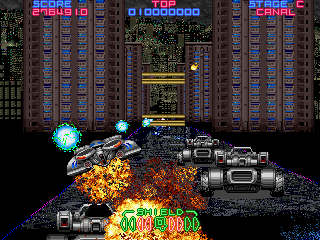 Night Striker (Arcade) screenshot: Getting hectic