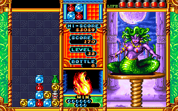 Poitto! (Arcade) screenshot: Yikes, it's stripper Medusa!