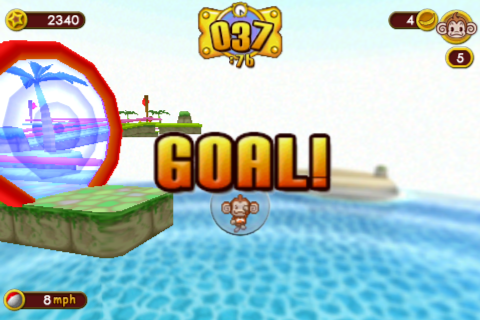 Super Monkey Ball (iPhone) screenshot: Reaching the goal