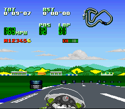 Kawasaki Superbike Challenge (SNES) screenshot: Approaching a bend