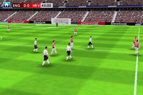 Real Soccer 2009 (iPhone) screenshot: Half-time