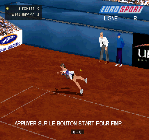 All Star Tennis 2000 (PlayStation) screenshot: See the old guy? Actually he's a perv.