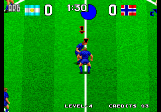 Tecmo World Soccer '96 (Arcade) screenshot: Getting ready to kick the ball.