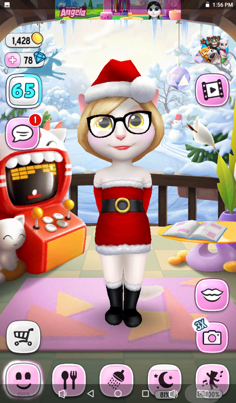 My Talking Angela (Android) screenshot: Angela in Christmas mode.