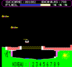 Frelon (Oric) screenshot: Watch out for the force field