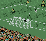 FIFA 2000 (Game Boy Color) screenshot: Shot at goal