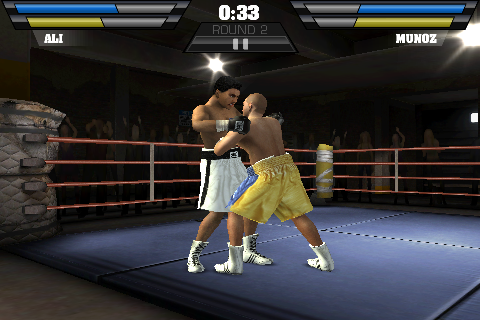 Fight Night Champion (iPhone) screenshot: Grabbing the opponent