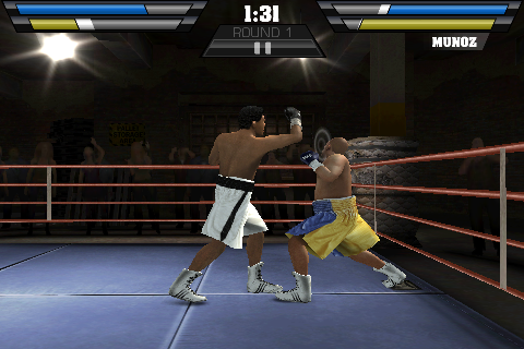 Fight Night Champion (iPhone) screenshot: Fight in progress