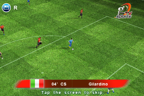 Real Soccer 2010 (iPhone) screenshot: Gilardino in a good position