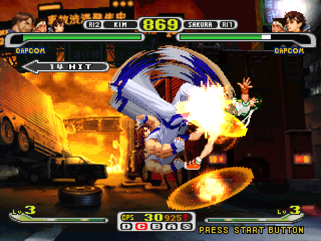 Capcom vs. SNK Pro (PlayStation) screenshot: Meanwhile, Kim Kaphwan is about to finish his Super Combo Hou'ou Kyaku in Sakura Kasugano...