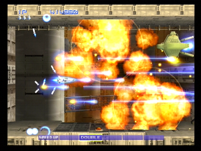 Gradius V (PlayStation 2) screenshot: Blowing some stuff up...