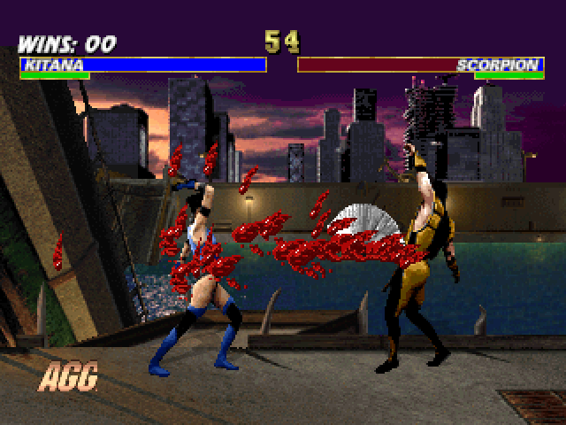 Mortal Kombat Trilogy (PlayStation) screenshot: Meanwhile, in another battle, Kitana throws her fan in Scorpion: the blood happy-hour continues!
