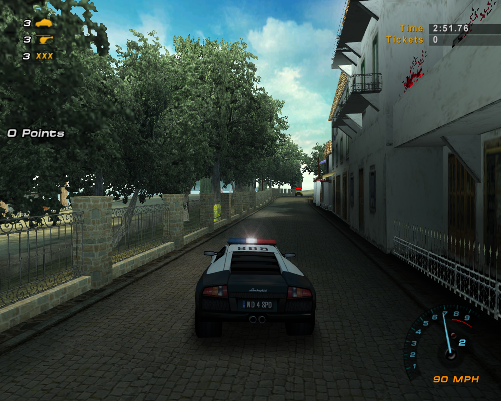 Need for Speed: Hot Pursuit 2 (Windows) screenshot: As the cop you have to ram the speeders to earn points. Make sure your siren is on so that the local traffic will get out of your way.