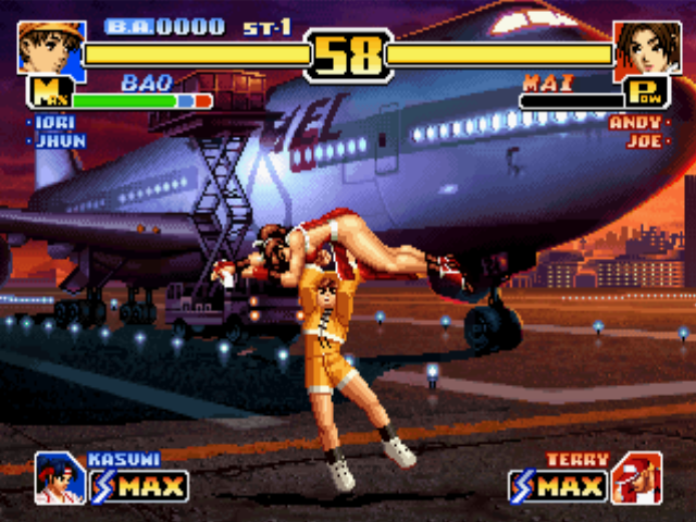 The King of Fighters '99: Millennium Battle (PlayStation) screenshot: Bao used his grabbing move Critical Throw and is about to drop-damage Mai Shiranui in the ground!
