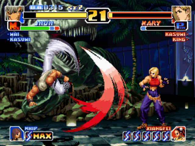 The King of Fighters '99: Millennium Battle (PlayStation) screenshot: Could Blue Mary find a way to avoid Jhun Hoon's DM Hou'ou Ressou Kyaku and attack him? Maybe...