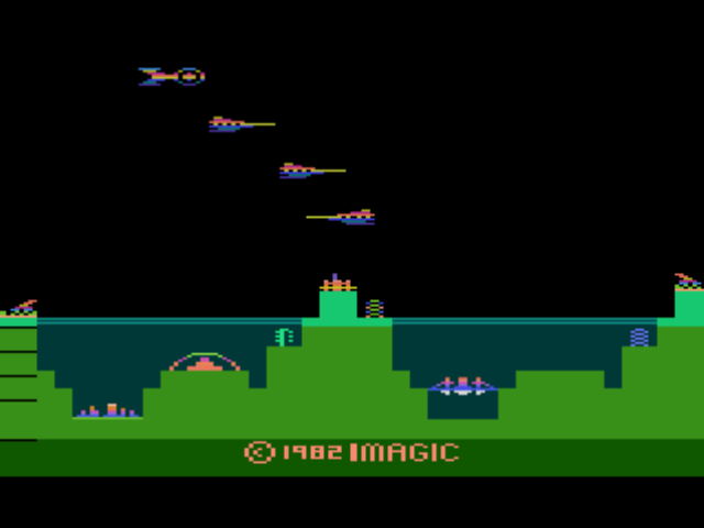 A Collection of Activision Classic Games for the Atari 2600 (PlayStation) screenshot: At the edges of the lost city, many command posts are ready to obliterate Gorgon vessels (Atlantis)!