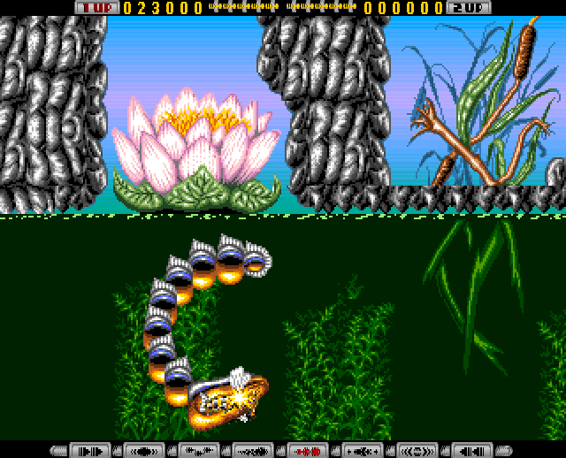 Apidya (Amiga) screenshot: Scene 2 - Eel boss