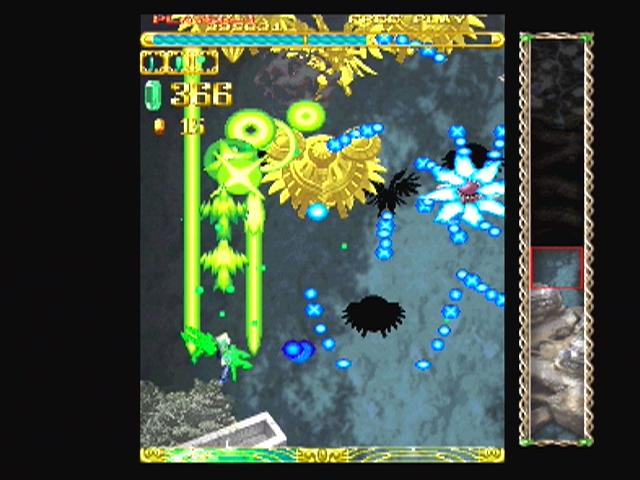 Espgaluda (PlayStation 2) screenshot: Firing a powerful laser attack