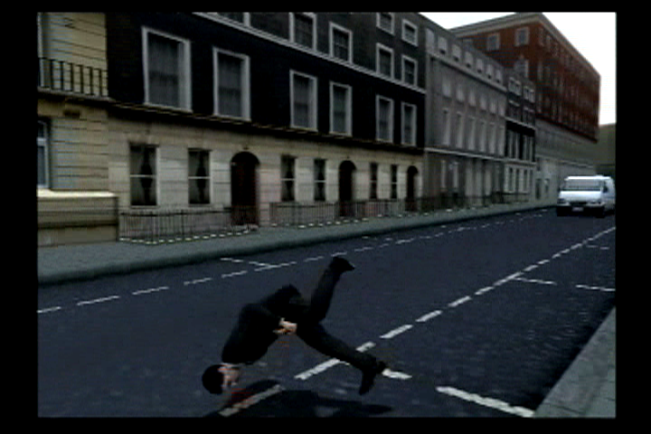 The Getaway (PlayStation 2) screenshot: Mark can barrel roll on the ground to avoid gunshots and oncoming traffic.