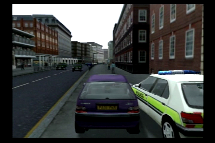 The Getaway (PlayStation 2) screenshot: The police can really get on your nerves fast.