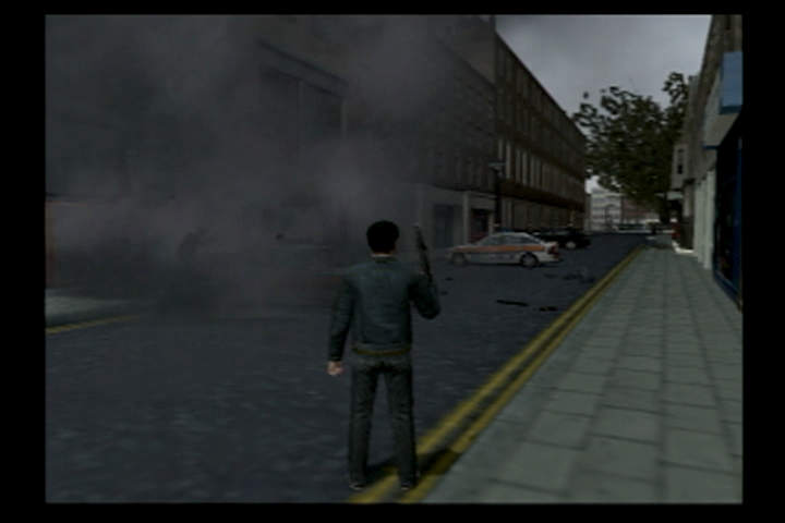 The Getaway (PlayStation 2) screenshot: A fire in one of the buildings.