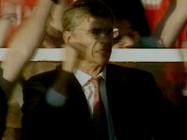 The F.A. Premier League Football Manager 2000 (Windows) screenshot: Intro shot of Arsené Wenger