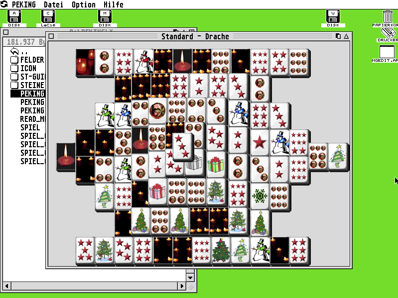Peking 3.0 (Atari ST) screenshot: The christmas tileset