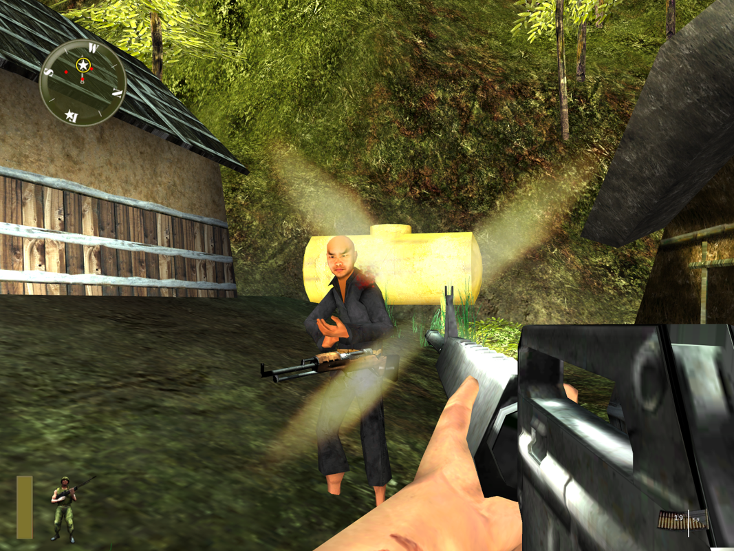 Marine Heavy Gunner: Vietnam (Windows) screenshot: This guy stood between me and my glowing target behind him.