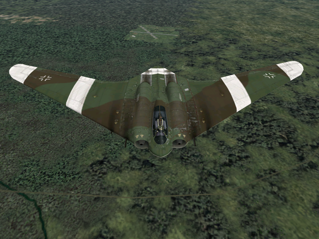 Microsoft Combat Flight Simulator 3: Battle for Europe (Windows) screenshot: Front view of the flying wing (Ho 229A)