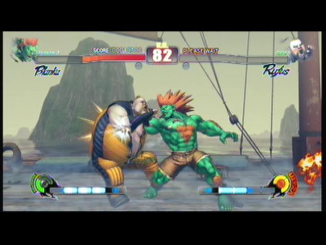 Street Fighter IV (Xbox 360) screenshot: Blanka PAWNCH!!