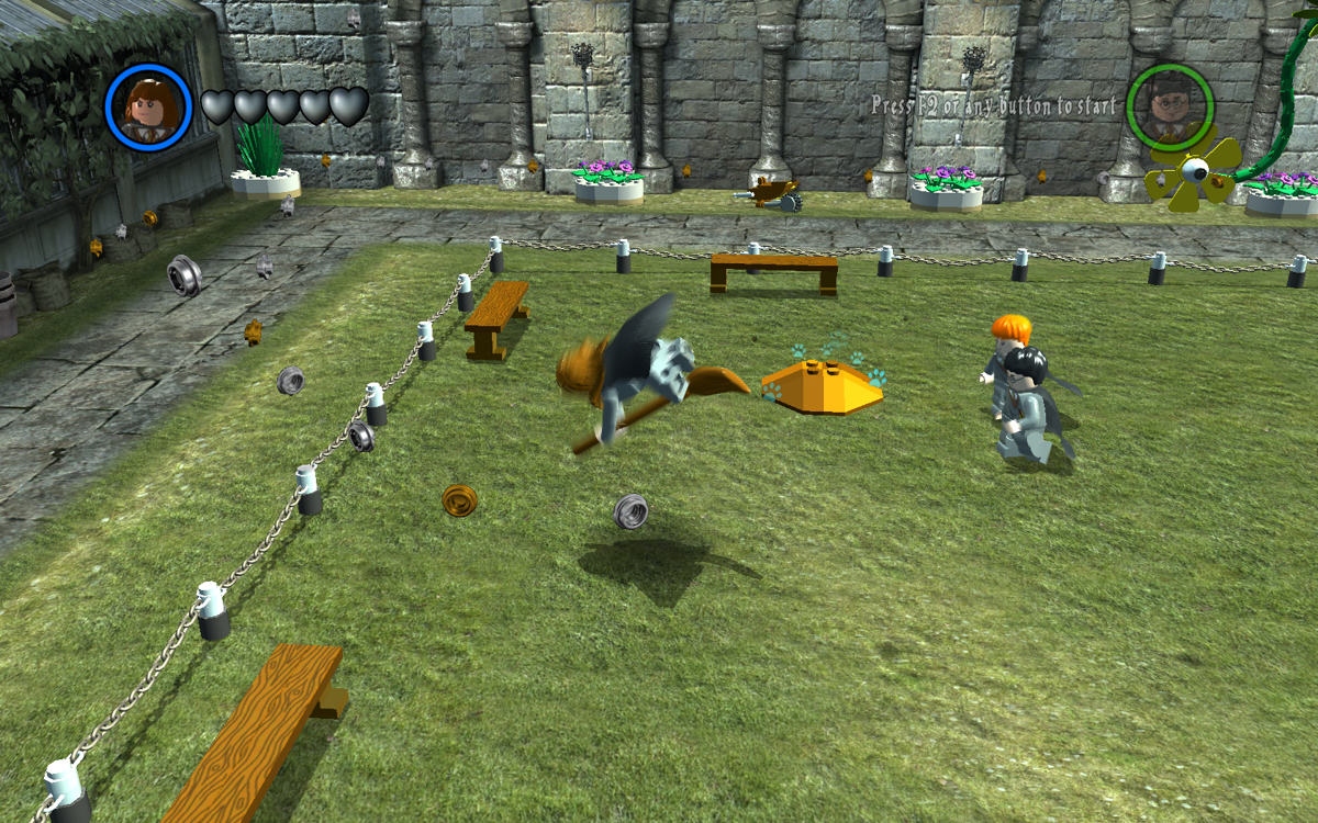 LEGO Harry Potter: Years 1-4 (Windows) screenshot: Only Harry can fly properly on a broomstick out of the trio.