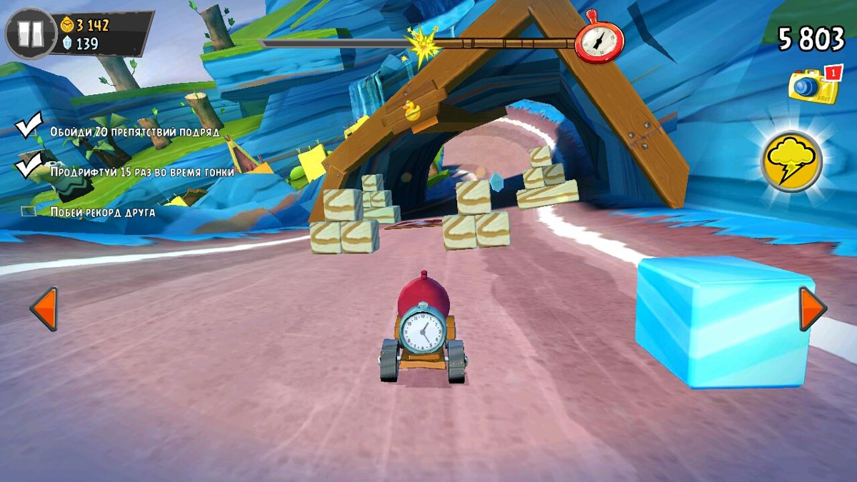Angry Birds: Go! (Android) screenshot: Here you race against the clock avoiding obstacles