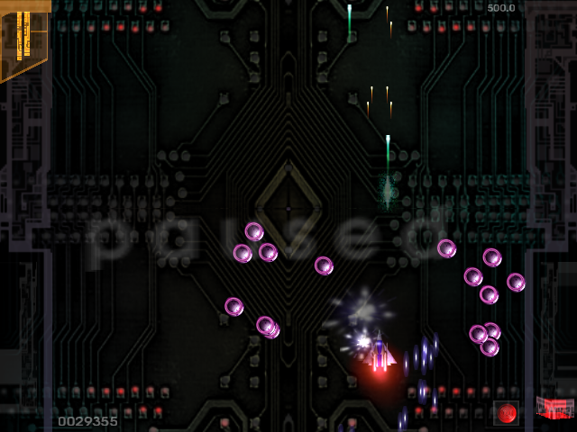 chromium B.S.U. (Linux) screenshot: A swarm of fast small enemies