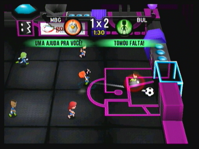 Zeebo F.C. Super League (Zeebo) screenshot: The opponent uses the Mega-Ball power up, which knocks down my goal keeper.