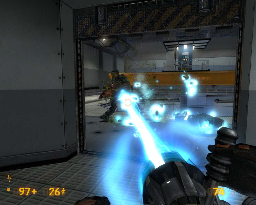 Black Mesa (Windows) screenshot: Disintegrating some aliens