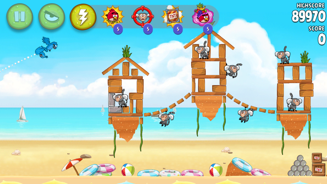 Angry Birds: Rio (iPhone) screenshot: The two blue birds are tied together