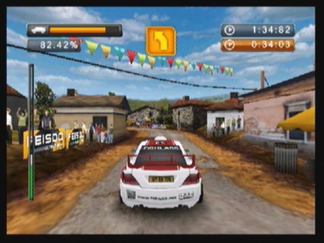 Rally Master Pro (Zeebo) screenshot: Sometimes you'll drive through narrow passages such as this one. Driving slightly off-track will damage your car.