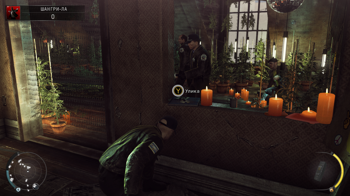 Hitman: Absolution (Windows) screenshot: Found a clue in hippie heaven