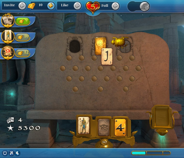 Pyramid Solitaire Saga (Browser) screenshot: Matching a gold card releases a gold scarab. I need to click the scarab for points before it ducks into the hole.