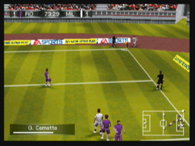 FIFA Soccer 09 (Zeebo) screenshot: A corner kick.