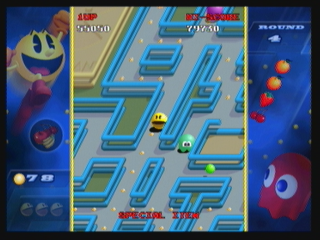 Pac-Mania (Zeebo) screenshot: Round 4. This other special item, the Super Pellet (green), makes Pac-Man move faster.