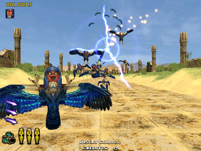 The Maze of the Kings (Arcade) screenshot: Vicious birds attacking